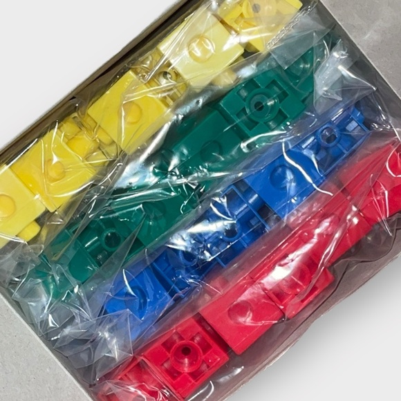 Math Base 10 Set - Snap Cubes - 2D Shapes Set - all sealed in packaging - Picture 3 of 6